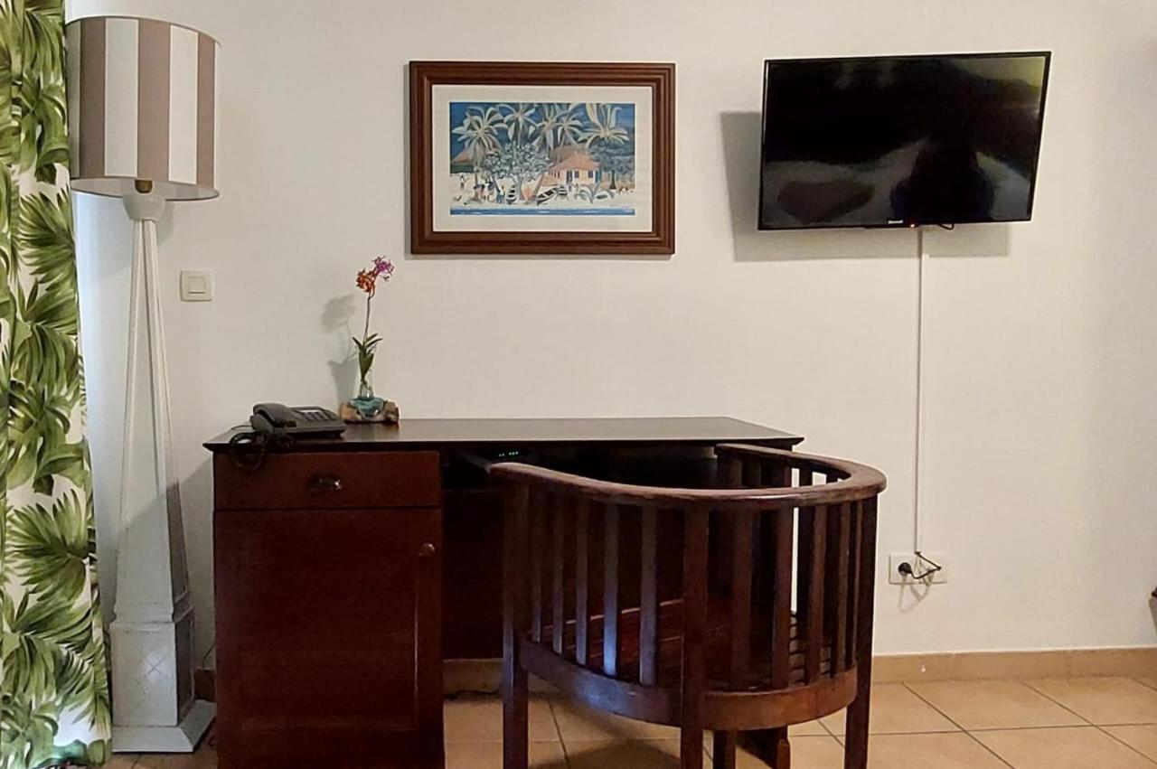 Au Beau Village Studio Avec Piscine Magnifique Sainte-Luce Extérieur photo